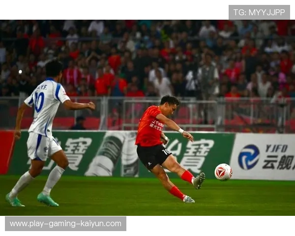 辽宁铁人邦本宜裕边路突破策动射门，精彩表现引爆赛场